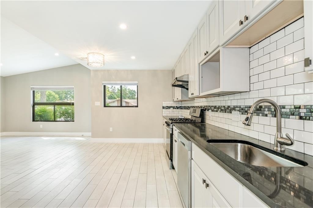 1702 New York Ave - Photo 8