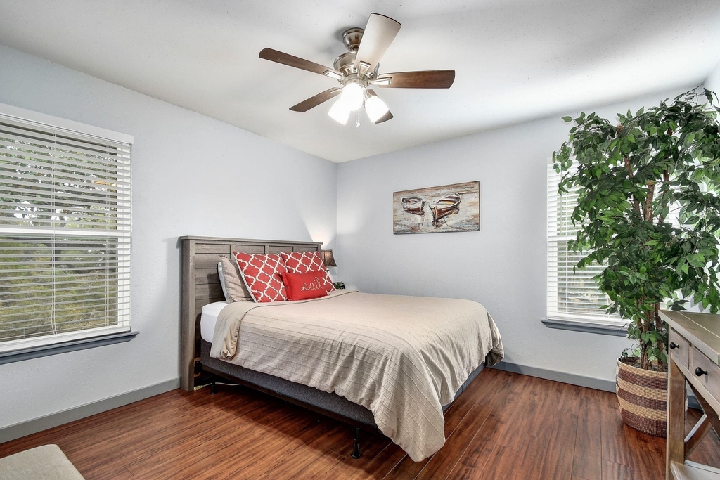 2591 Lakeshore Dr - Photo 12