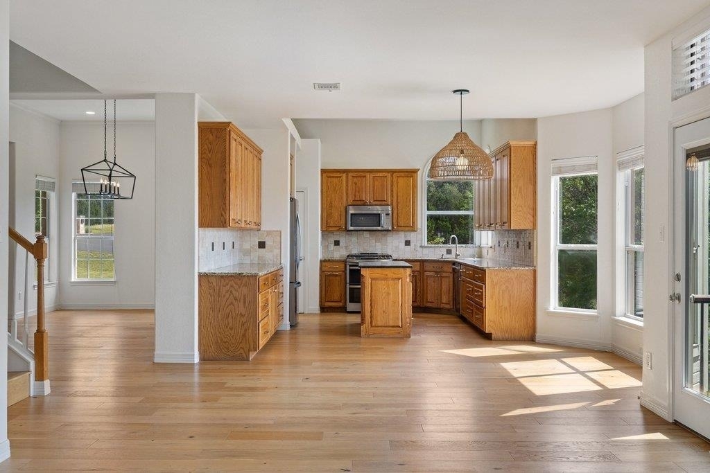 17133 Majestic Ridge Rd - Photo 8