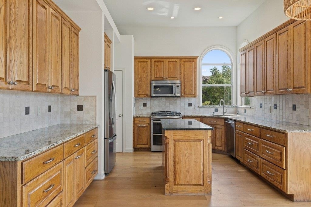 17133 Majestic Ridge Rd - Photo 12