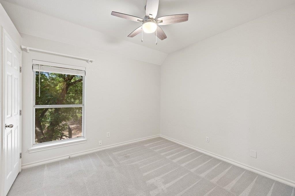 17133 Majestic Ridge Rd - Photo 17