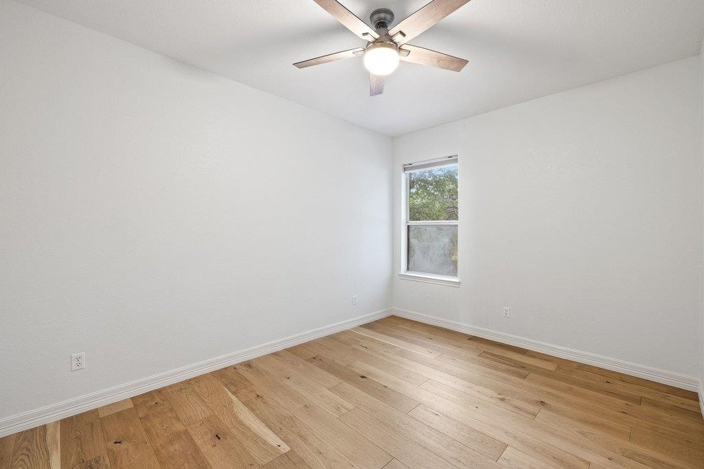 17133 Majestic Ridge Rd - Photo 22