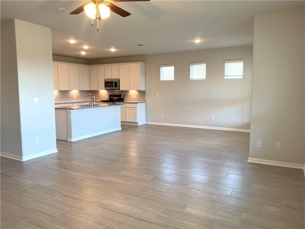 1104 Coulee Dr - Photo 5