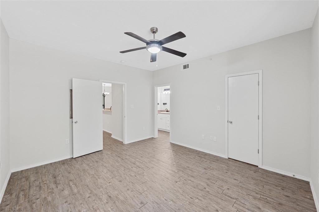 3839 Dry Creek Dr - Photo 13
