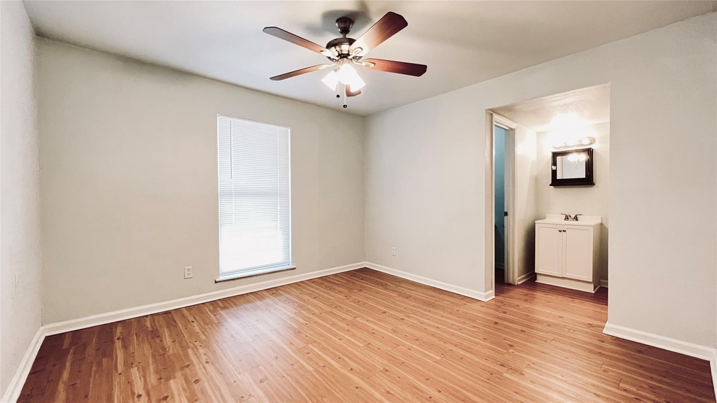 2301 Ohlen Rd - Photo 5