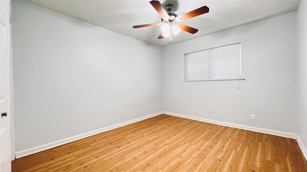 2301 Ohlen Rd - Photo 3
