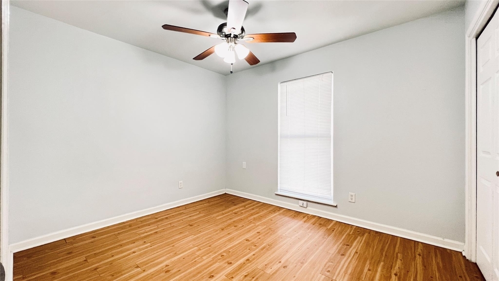 2301 Ohlen Rd - Photo 4