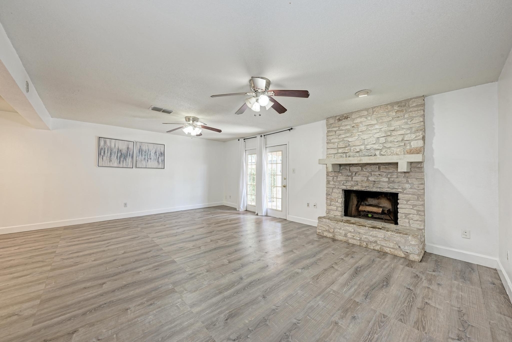 7917 Parliament Pl - Photo 10