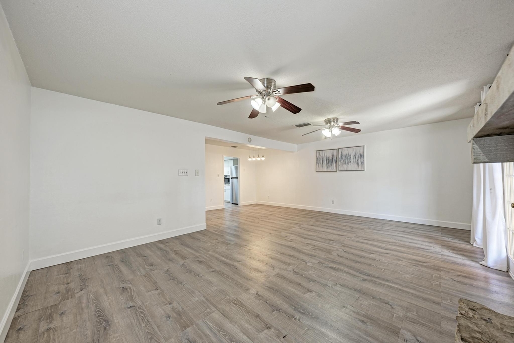 7917 Parliament Pl - Photo 9