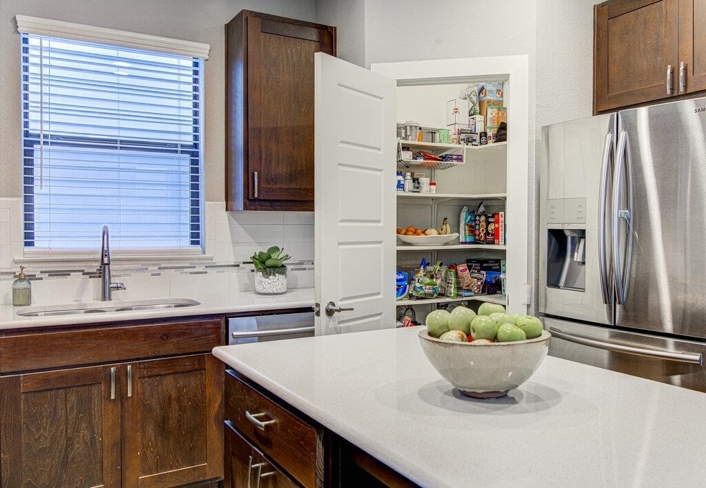 1409 Lorraine Loop - Photo 11