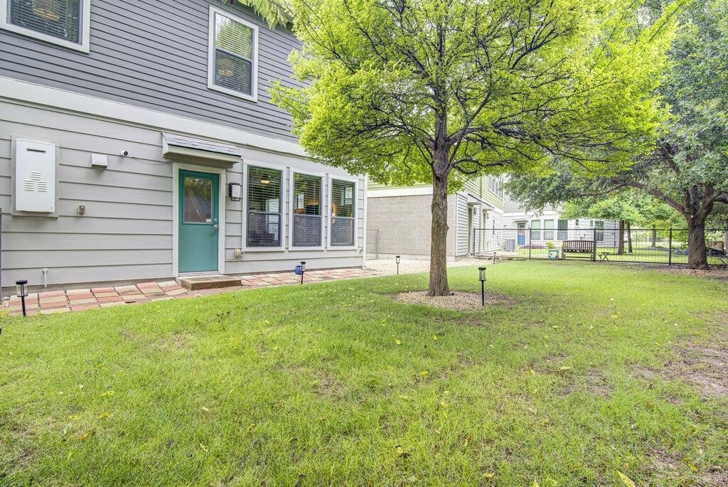 1409 Lorraine Loop - Photo 22