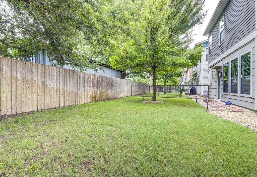 1409 Lorraine Loop - Photo 24
