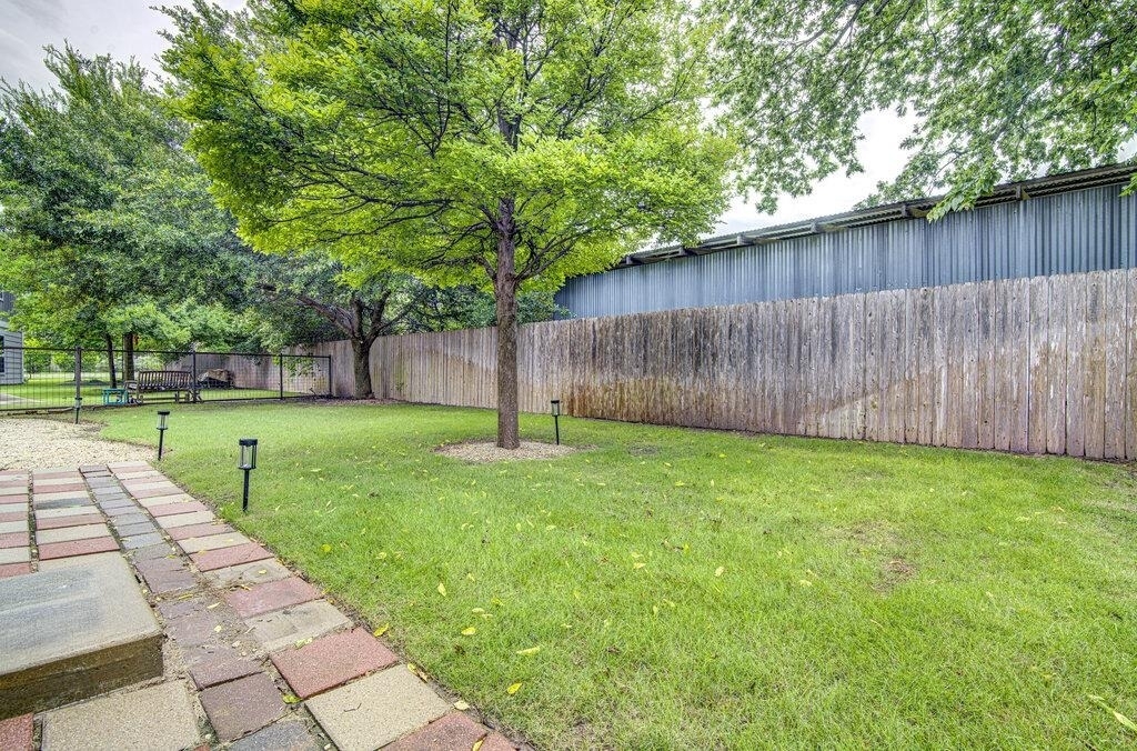1409 Lorraine Loop - Photo 25
