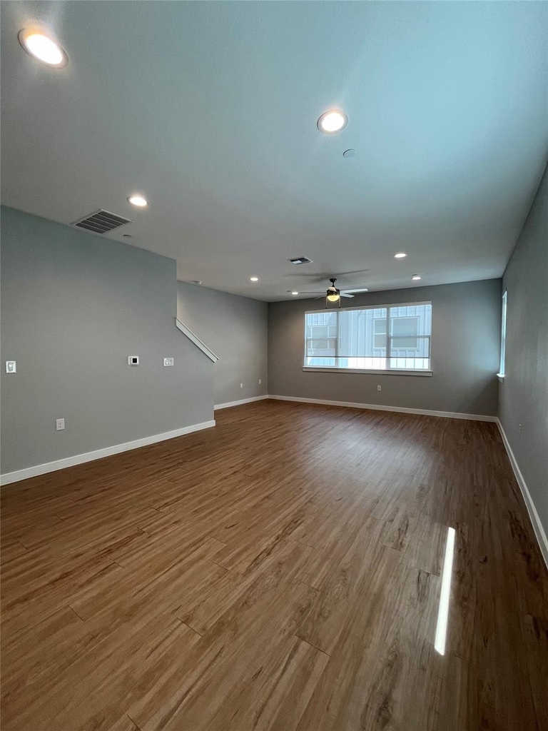 11600 Pastini Cir - Photo 10