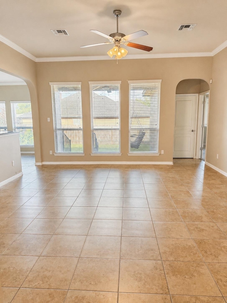 187 Chering Dr - Photo 2