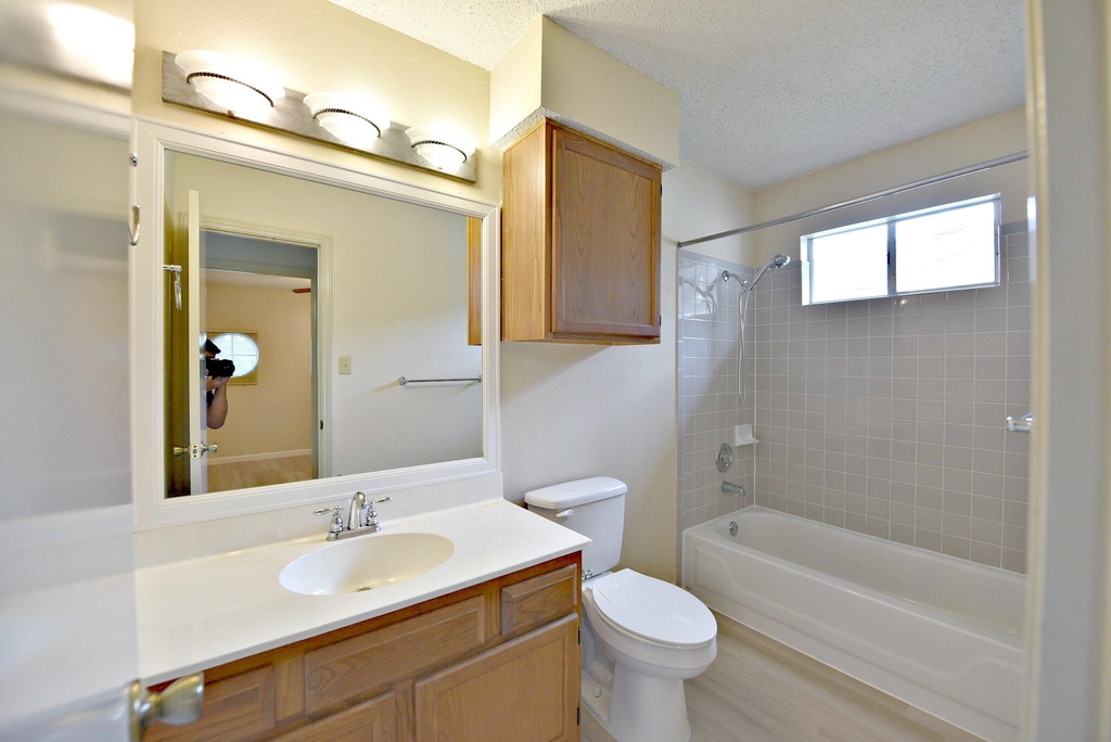 13329 Black Canyon Dr - Photo 17