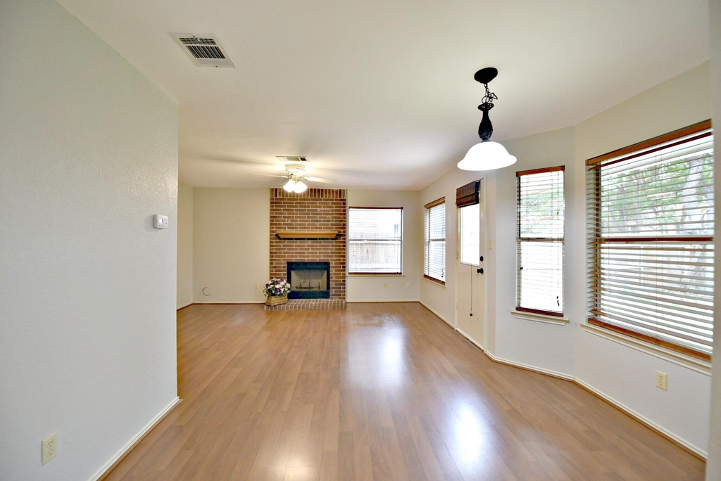 13329 Black Canyon Dr - Photo 6