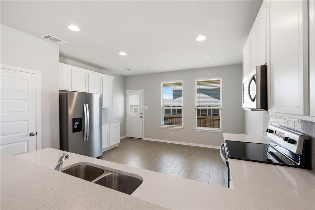 100 Drifter Ln - Photo 8