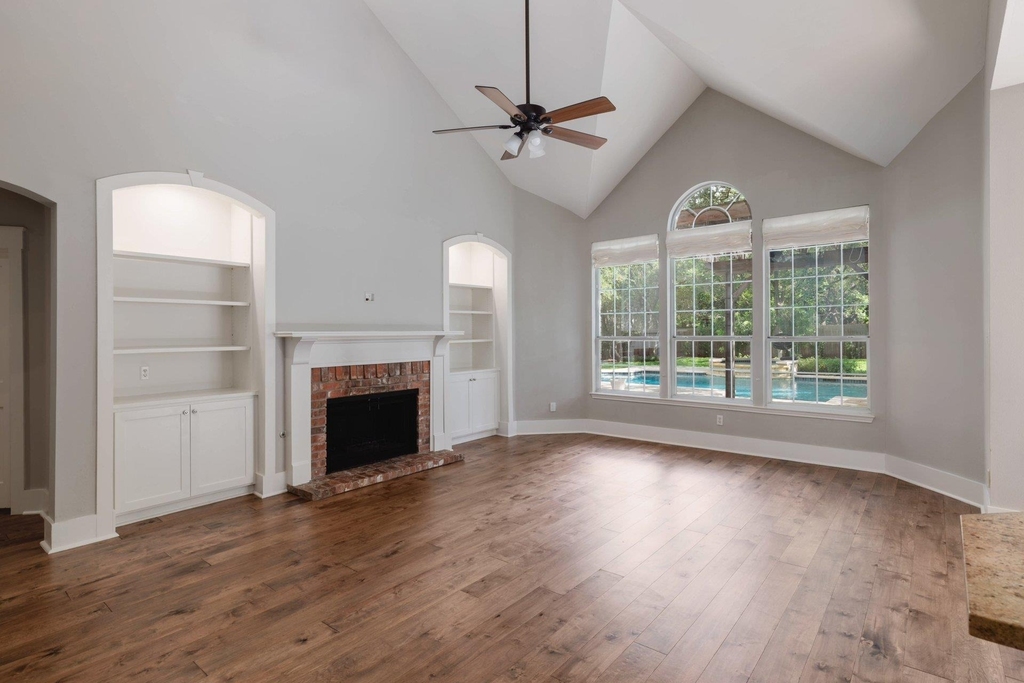 5512 Ballenton Ln - Photo 3