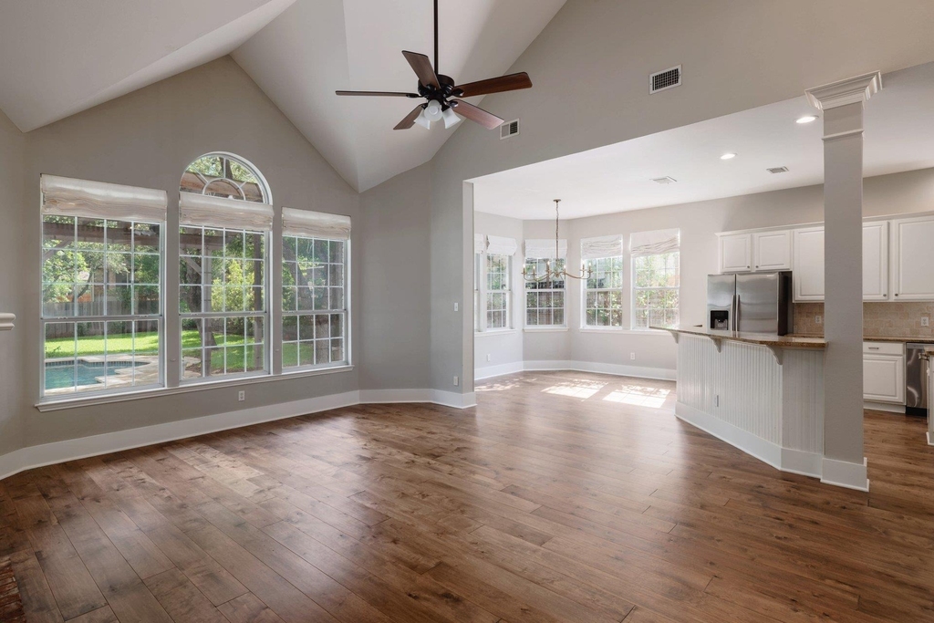 5512 Ballenton Ln - Photo 6