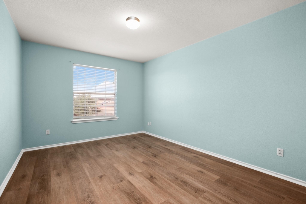 219 Brown St - Photo 18