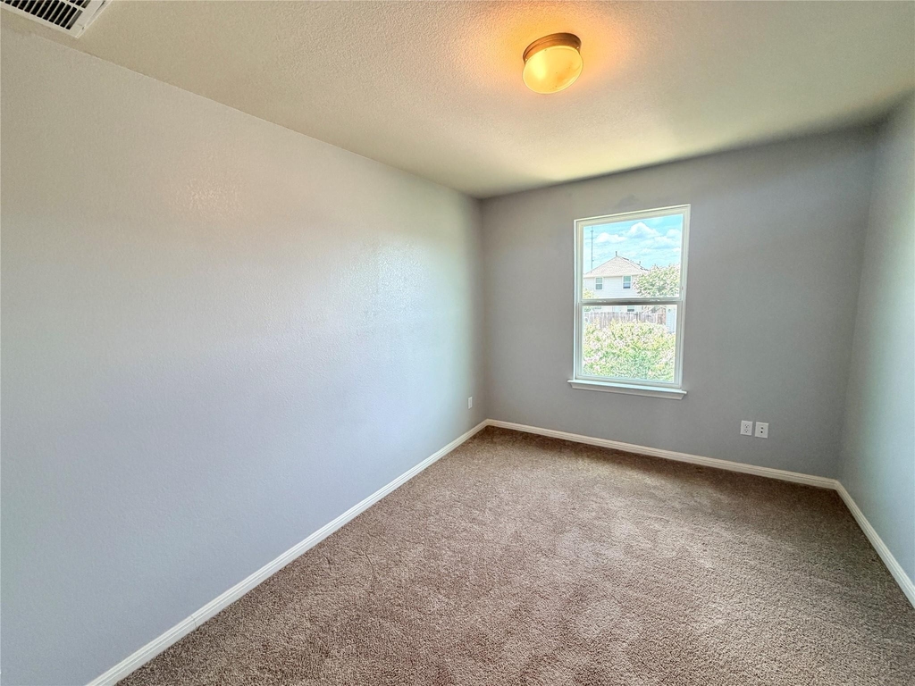 1010 Sand Post Pl - Photo 13