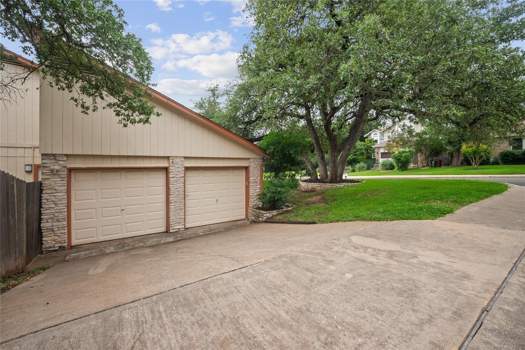 10511 Tweedsmuir Dr - Photo 4