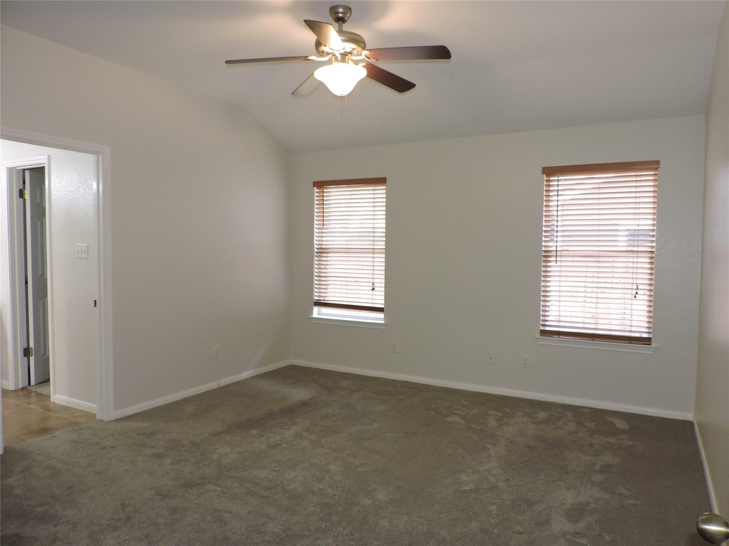 1404 Peachtree Valley Dr - Photo 23