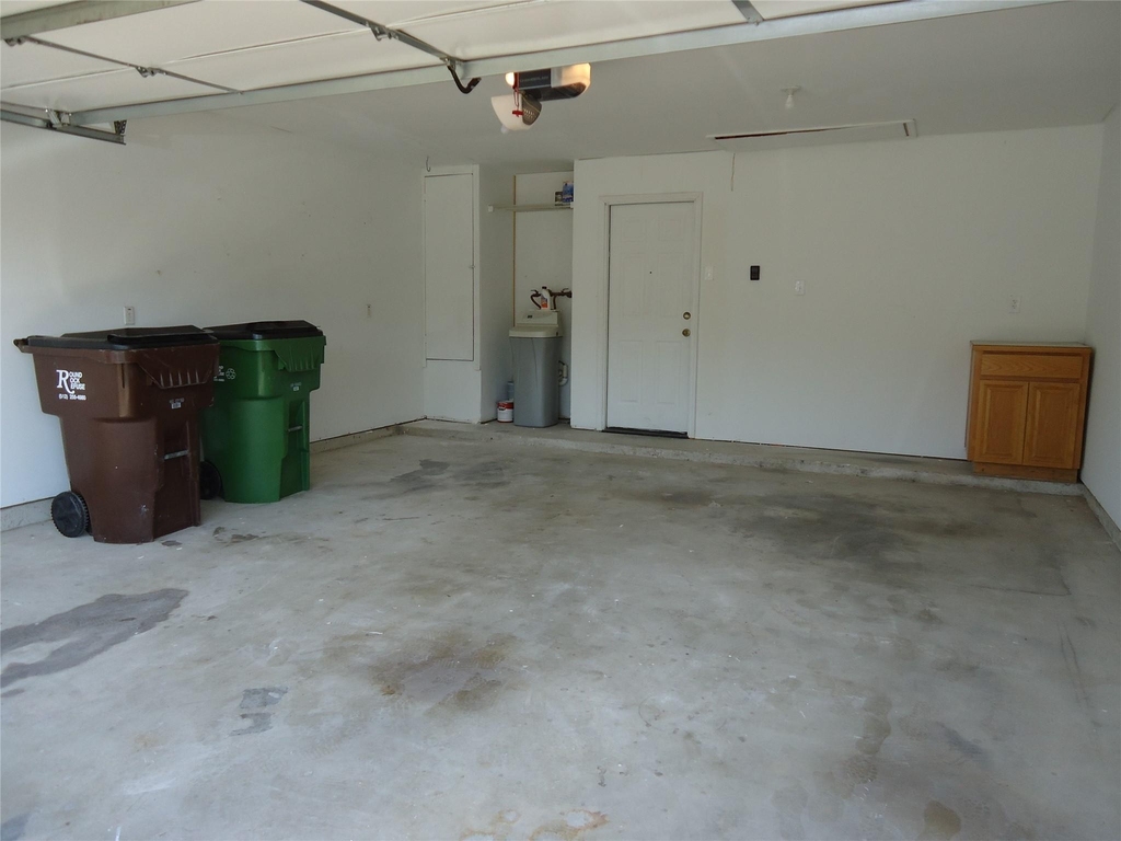 1404 Peachtree Valley Dr - Photo 14