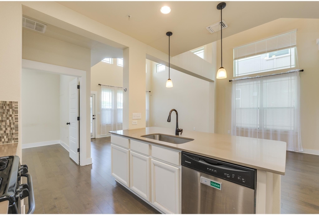 7906 Wildcat Pass - Photo 10