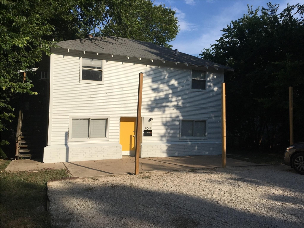 4611 Depew Ave - Photo 1