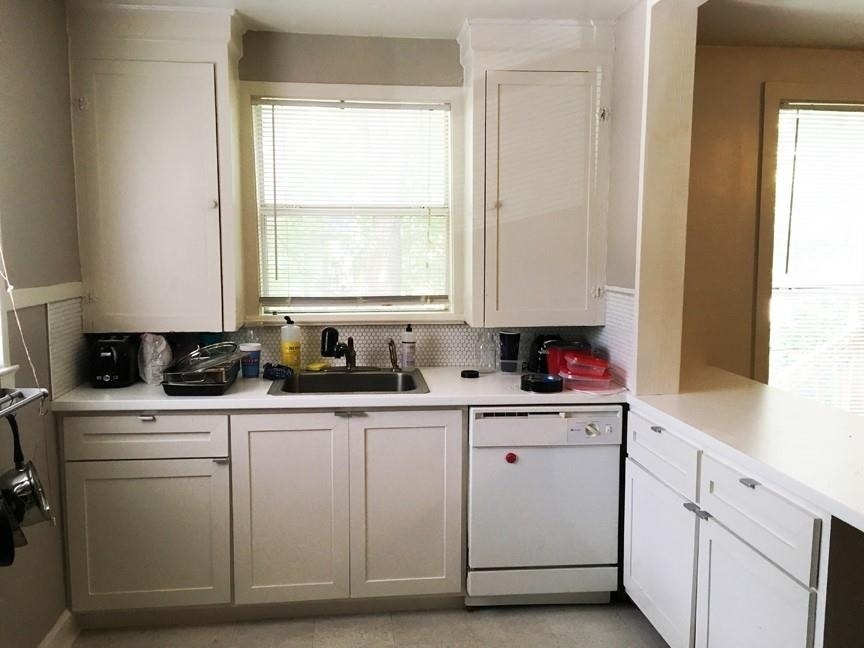 4611 Depew Ave - Photo 5