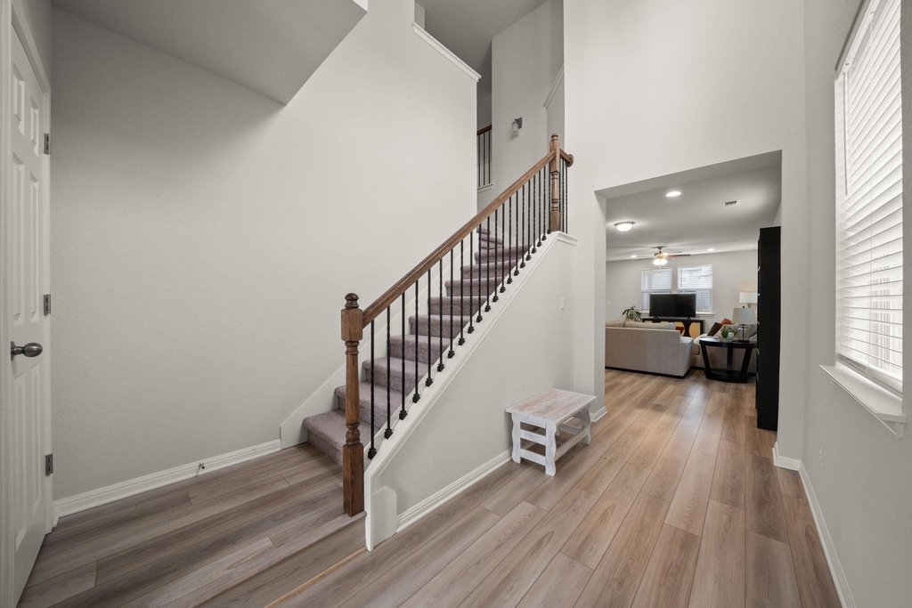 3200 College Park Dr - Photo 3