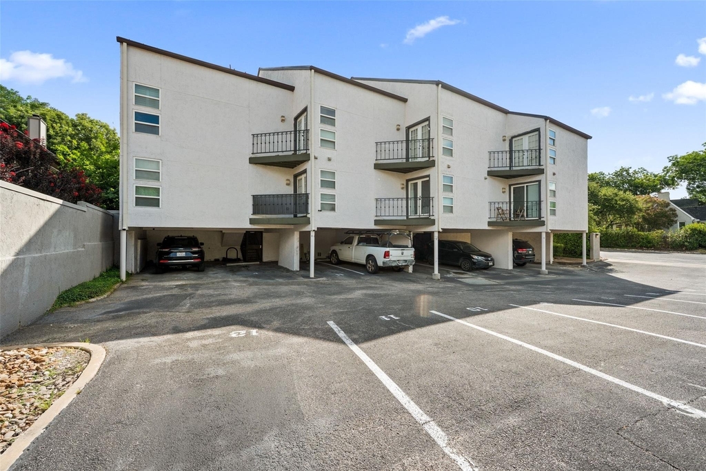 1500 Woodlawn Blvd - Photo 27