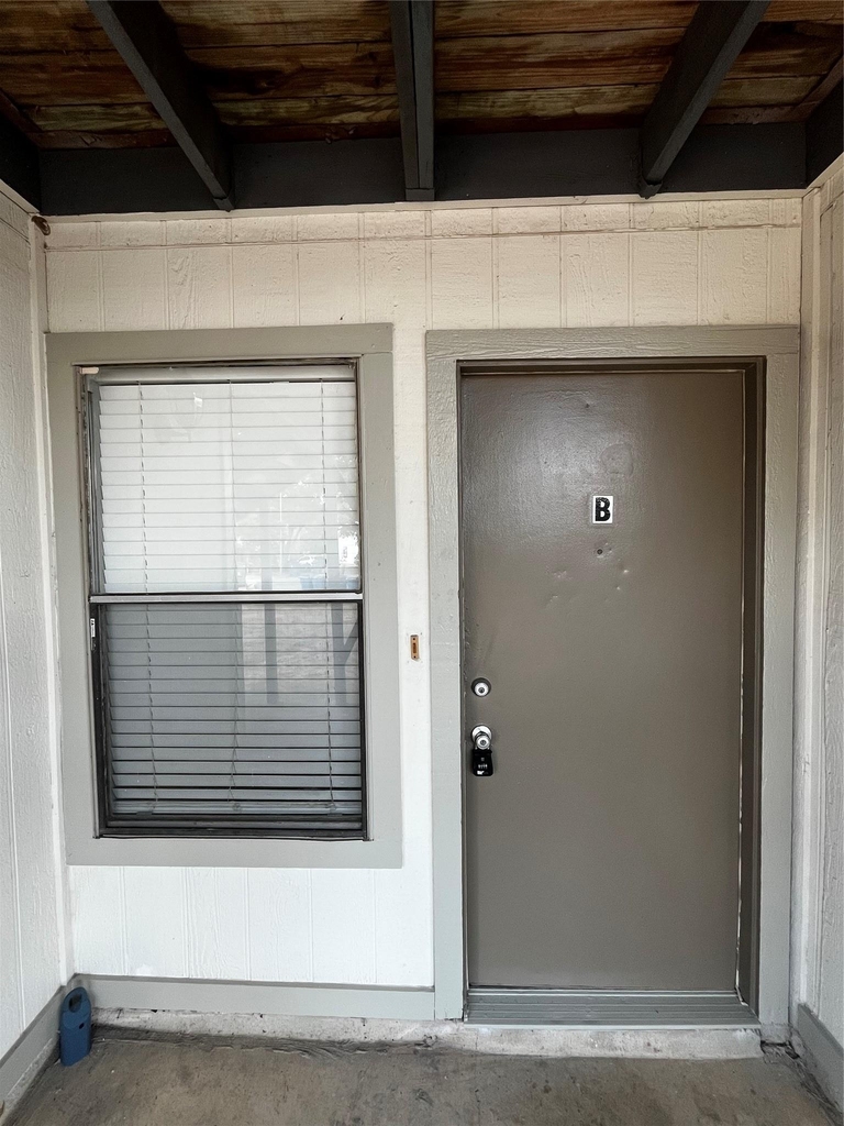 2306 Cedrick Cv - Photo 1