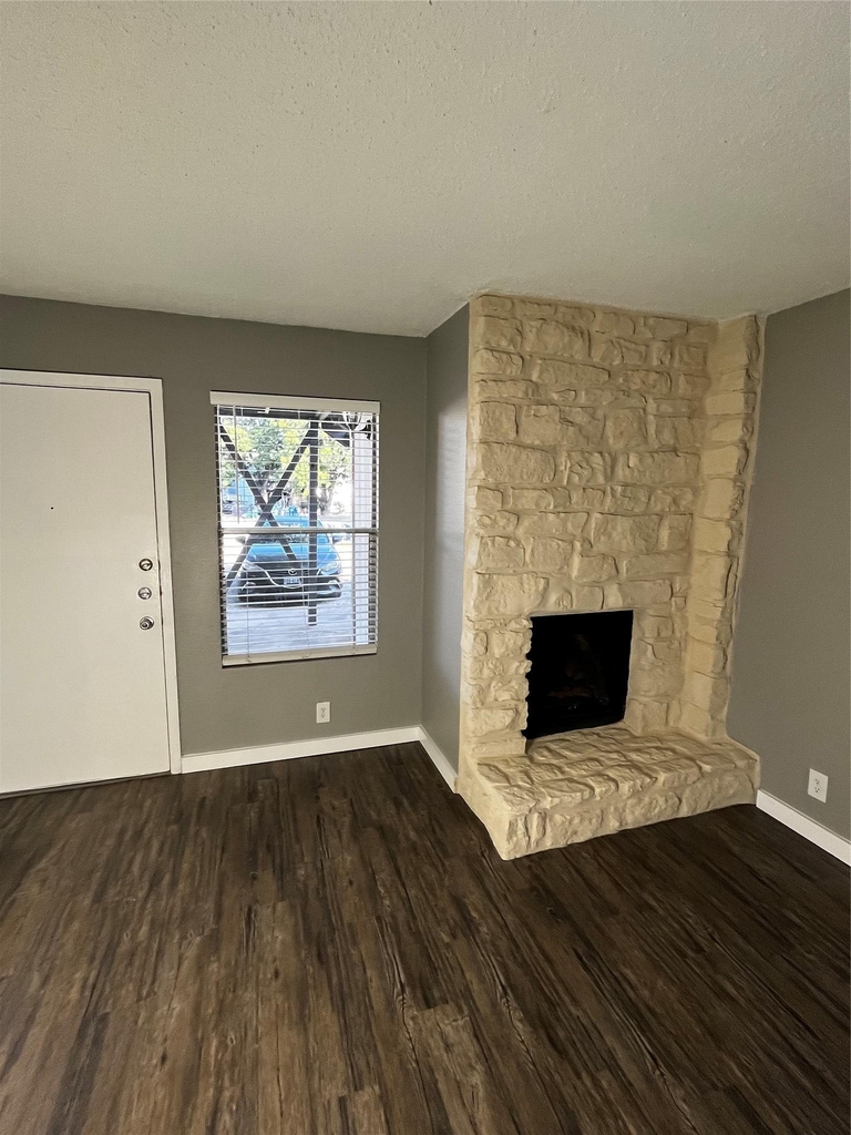 2306 Cedrick Cv - Photo 3