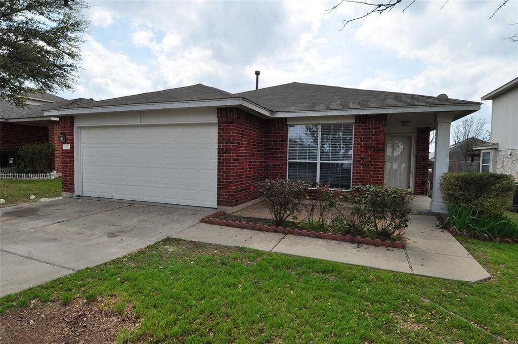 1409 Tea Leaf Dr - Photo 2