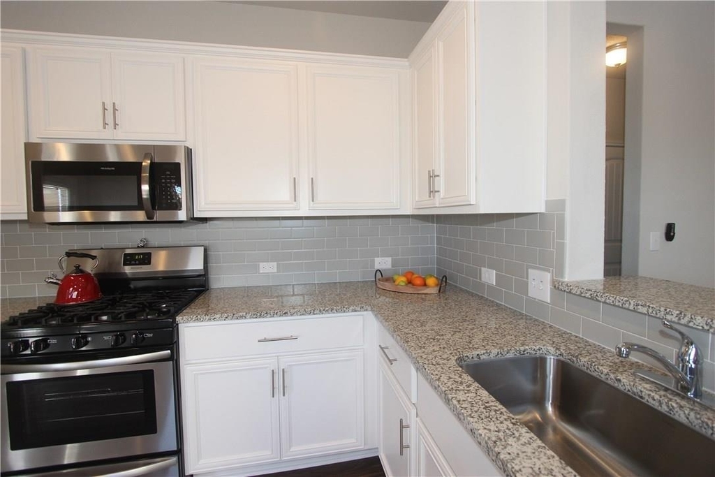 1205 Fairhaven Gtwy - Photo 5
