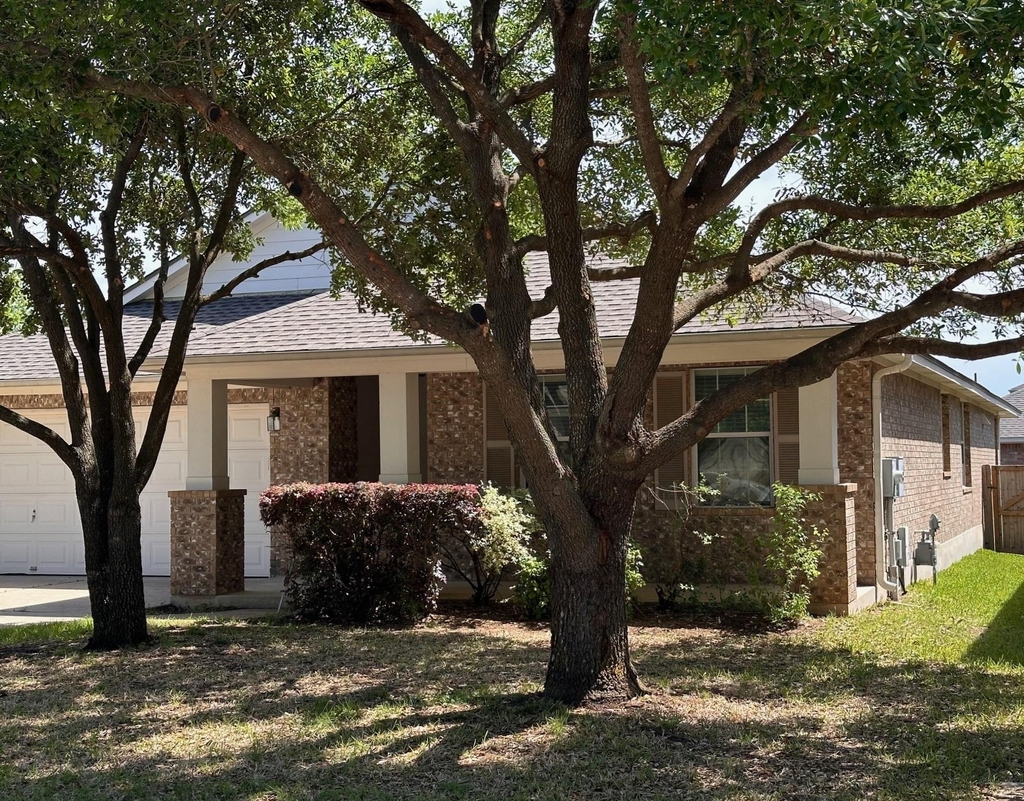 15008 Fernhill Dr - Photo 2
