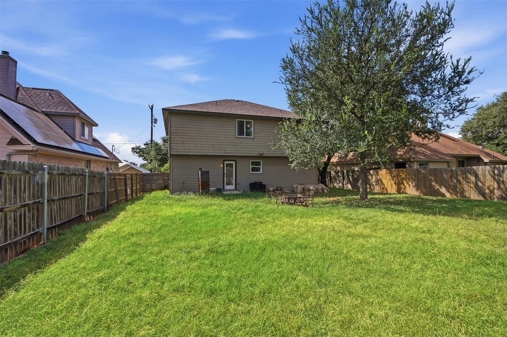 2106 Stonehaven - Photo 31