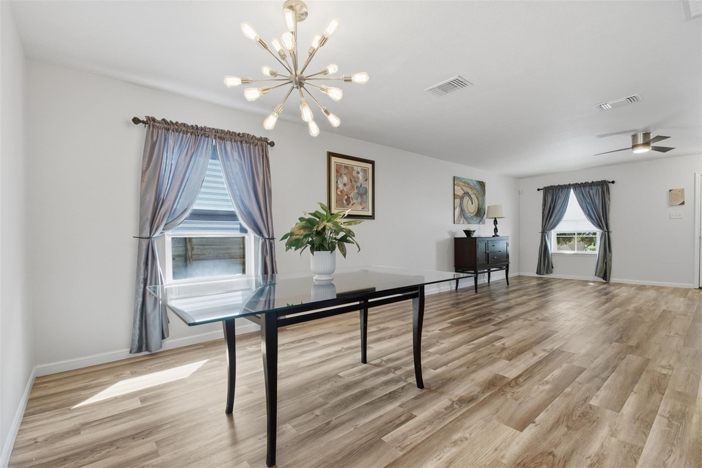 2106 Stonehaven - Photo 9