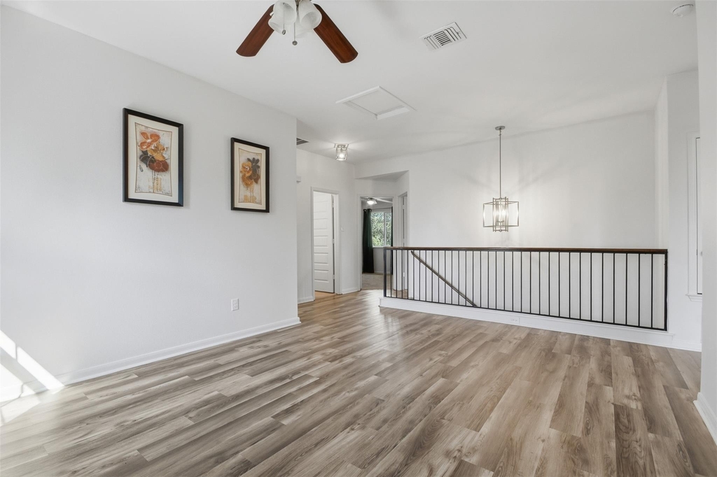 2106 Stonehaven - Photo 17