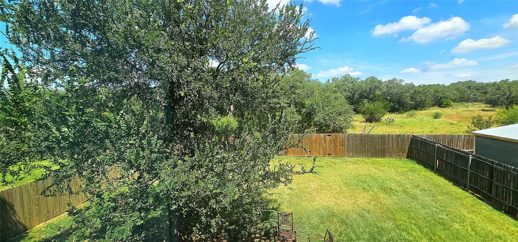 2106 Stonehaven - Photo 0