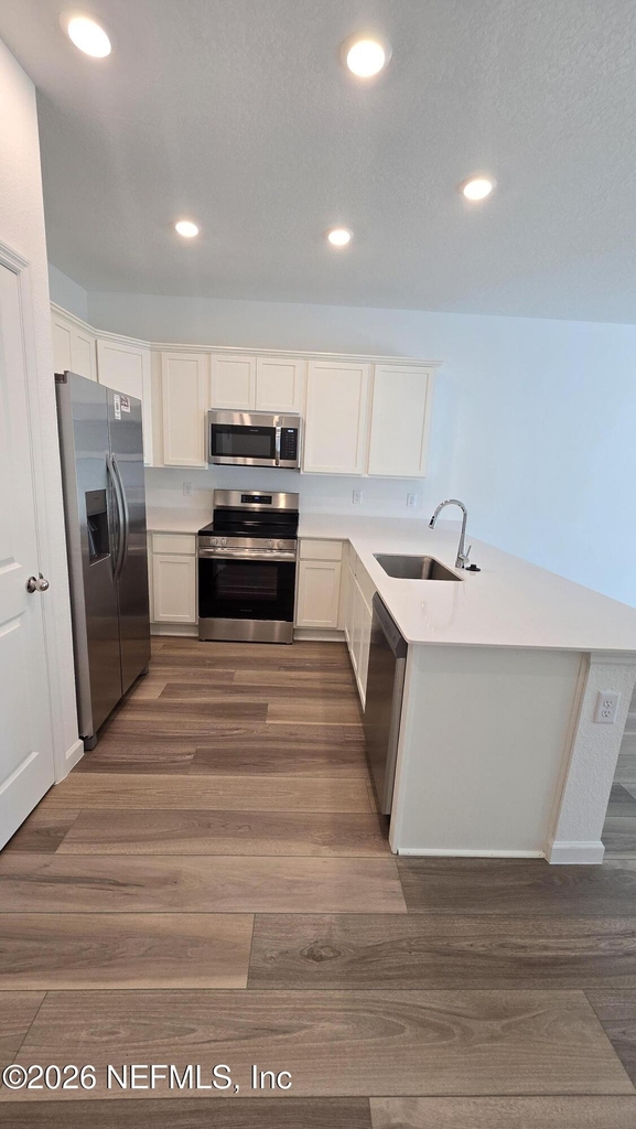 653 Holly Lakes Drive - Photo 2