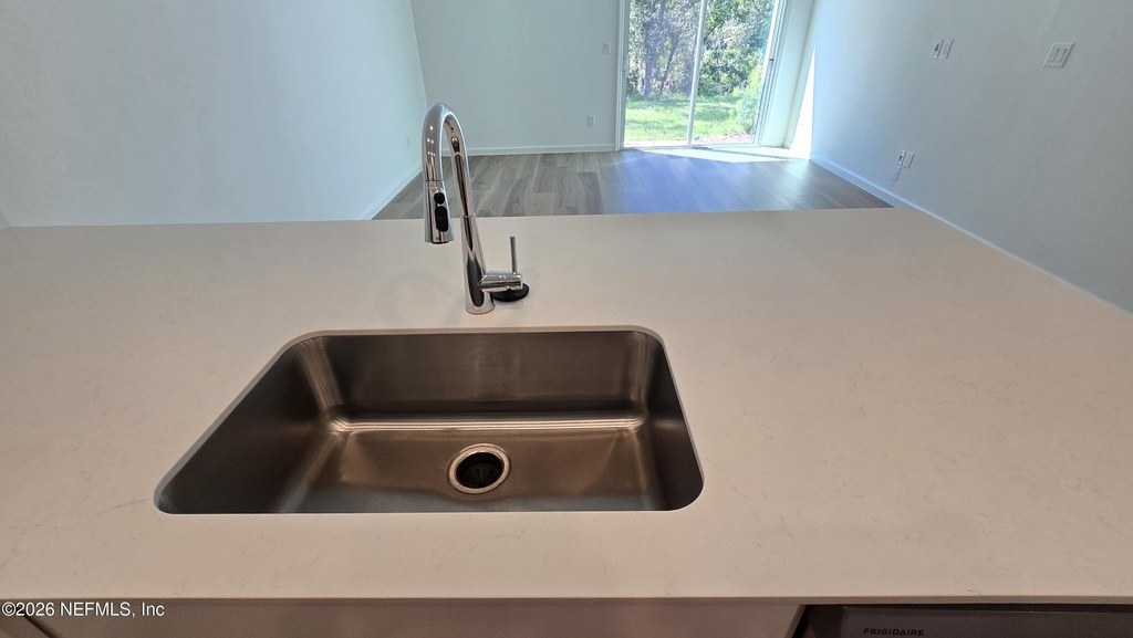 653 Holly Lakes Drive - Photo 3