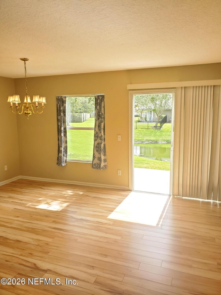 1625 Vineland Circle - Photo 11