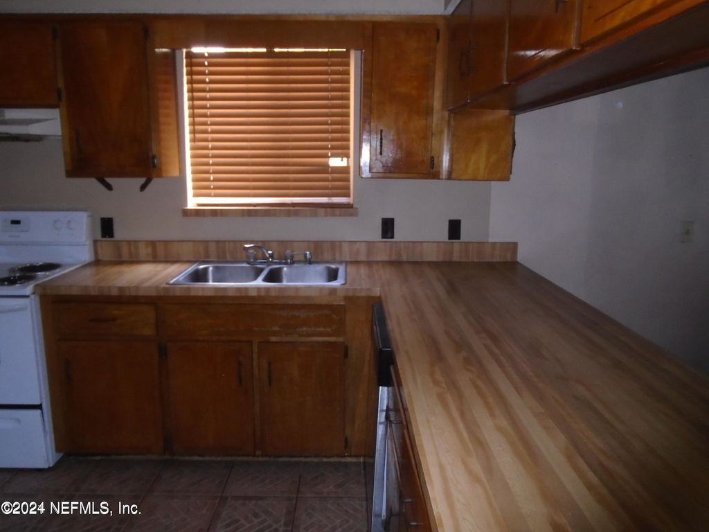 4346 Windergate Court - Photo 2
