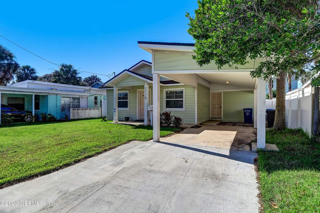 2110 3rd Street - Photo 2