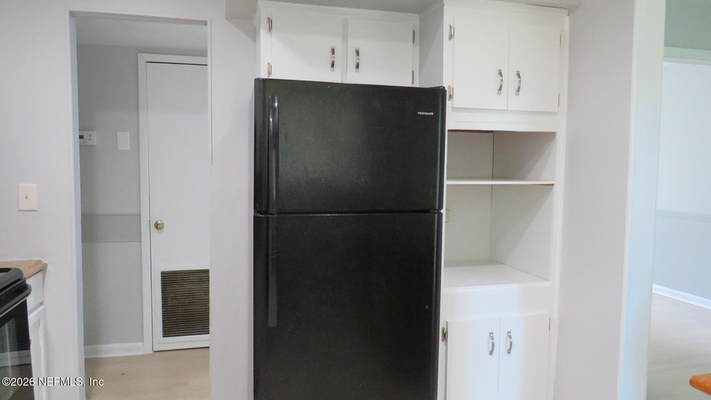 7508 Dalehurst Drive S - Photo 2
