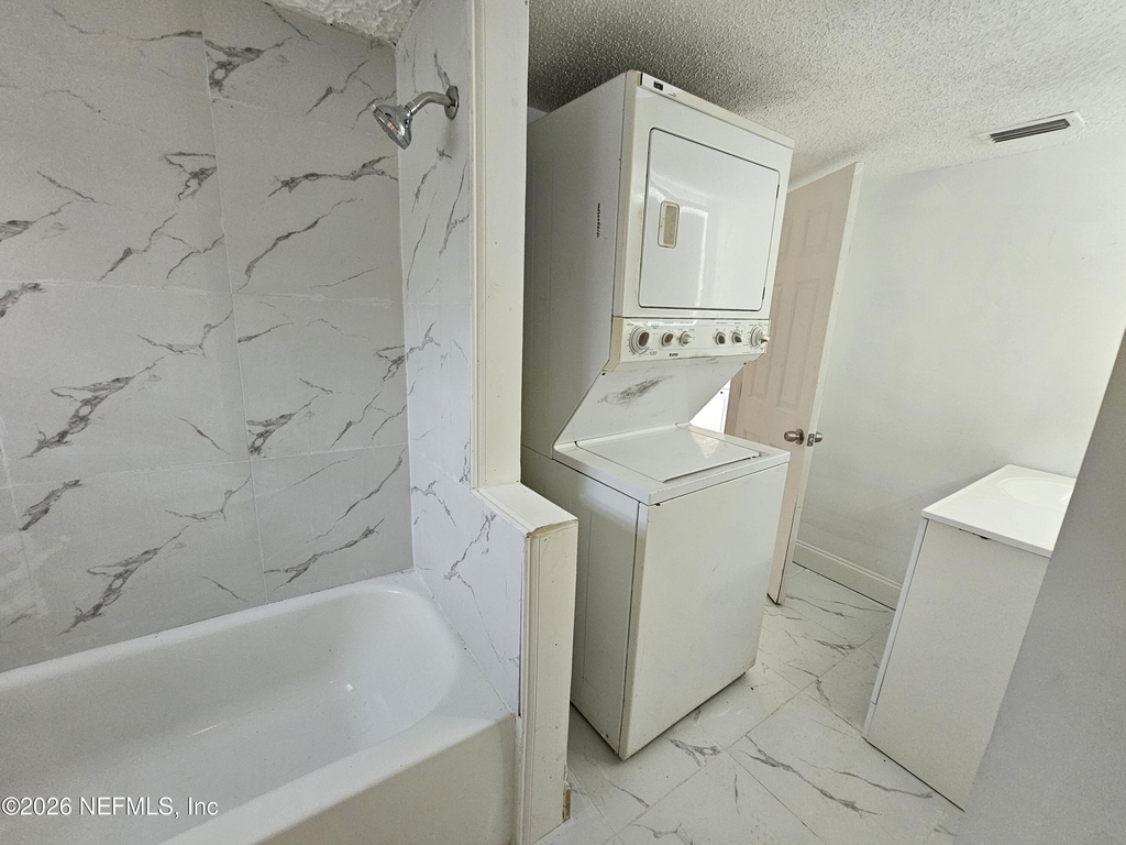 3920 N Davis Street - Photo 5